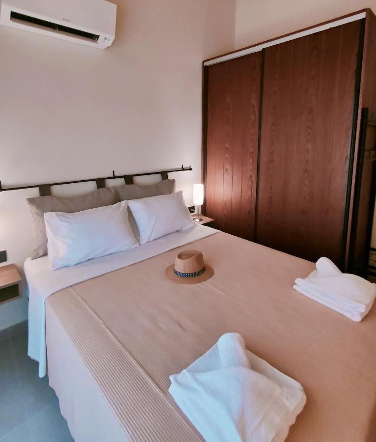 The Old Stables Apartment Vatos Luaran gambar